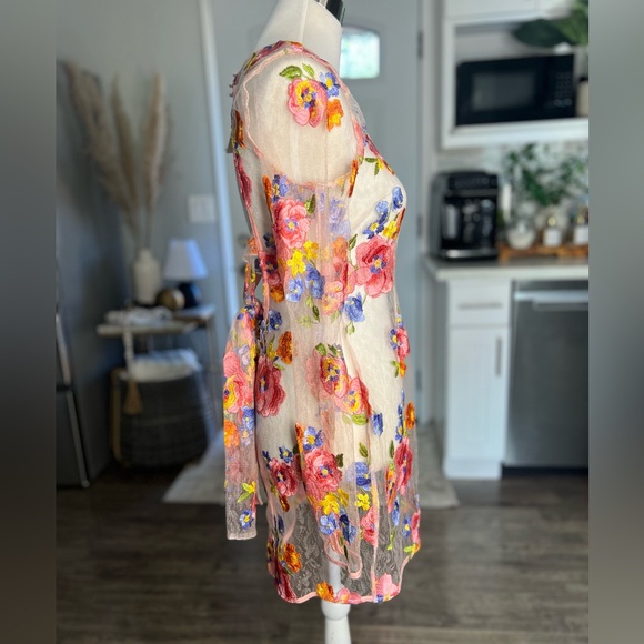 NWT For love & lemons Percy mini dress Peonies Size LARGE - Picture 6 of 14